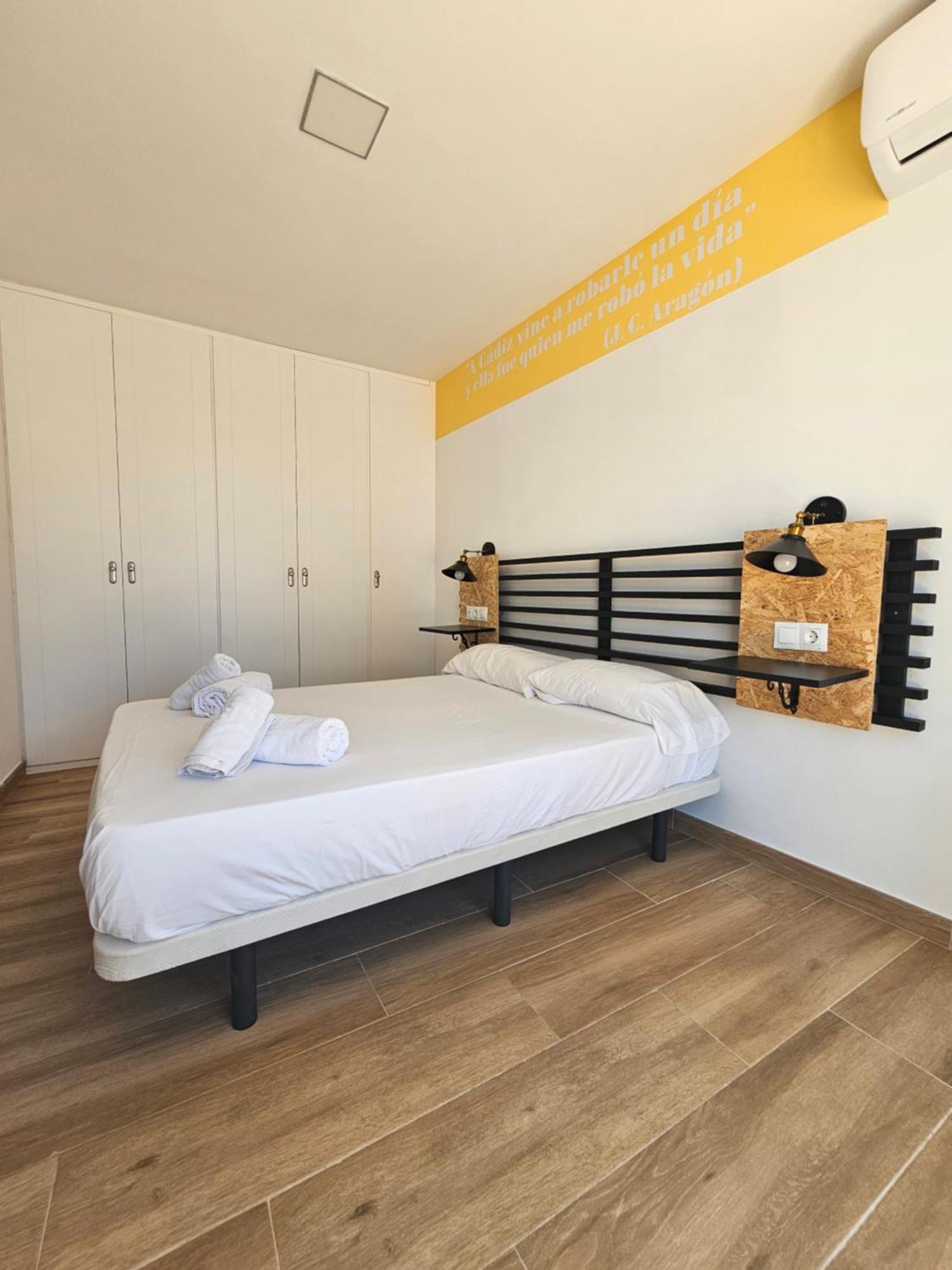 Planeta Cadiz Apartaments Extérieur photo