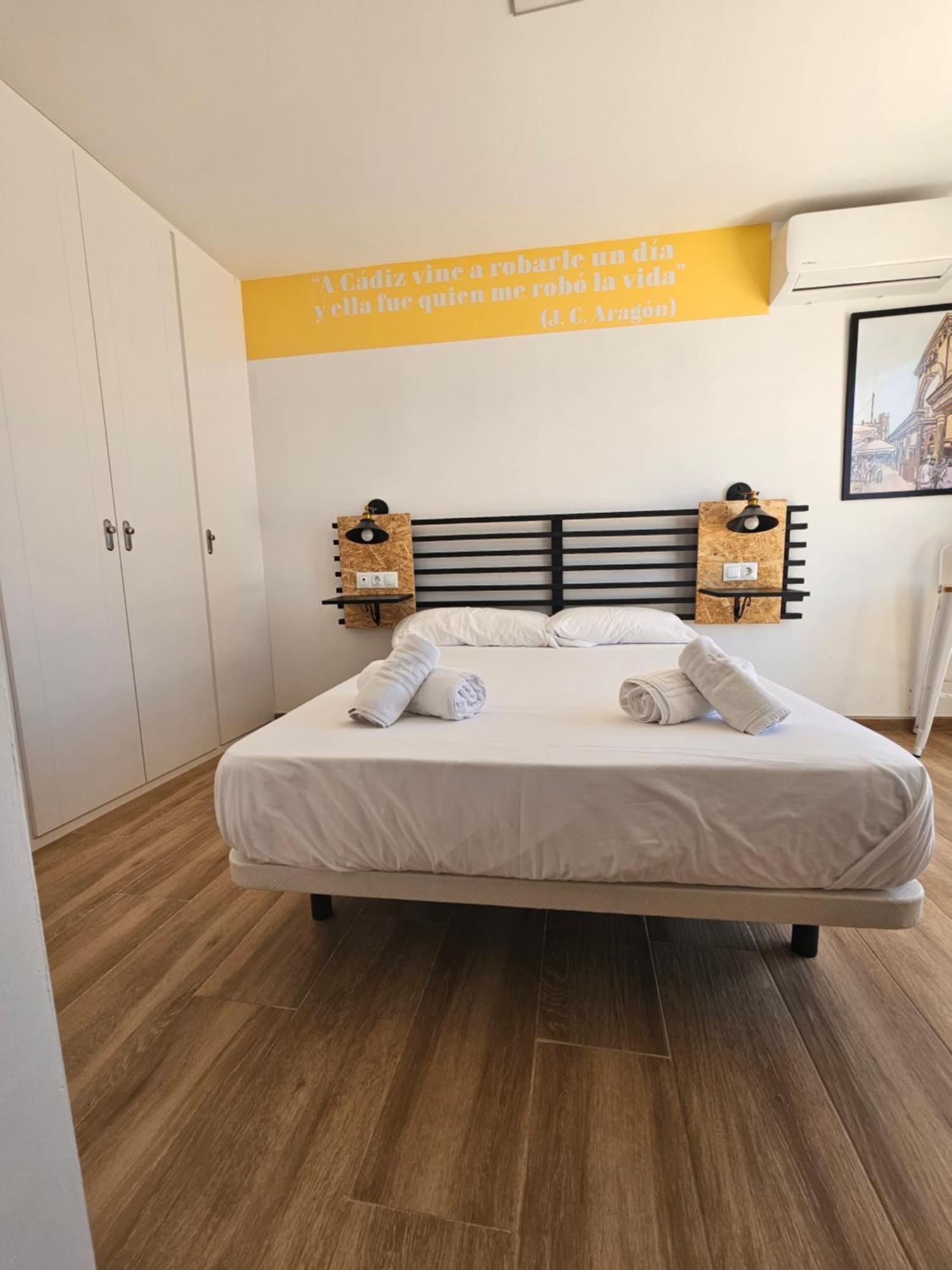 Planeta Cadiz Apartaments Extérieur photo