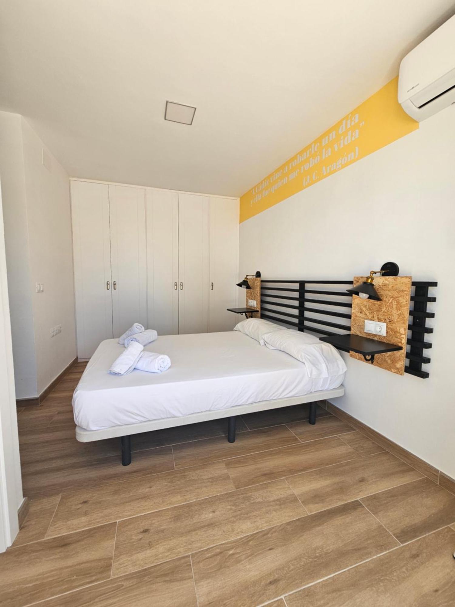Planeta Cadiz Apartaments Extérieur photo